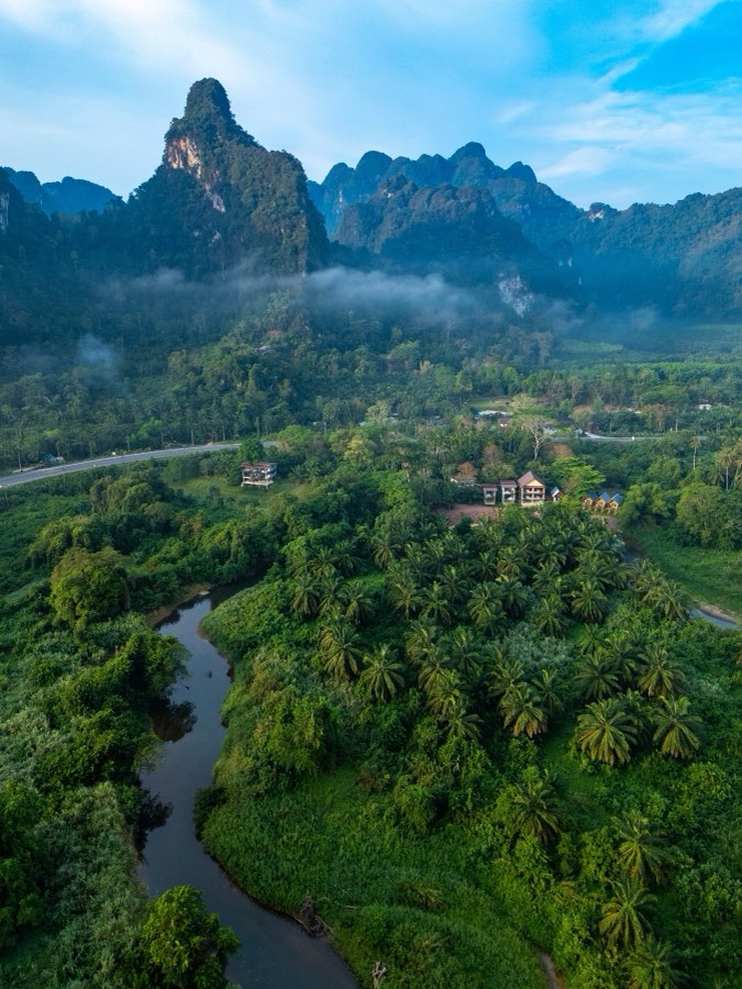World, Spring 2025, Thailand. Photograph by Jordy Meow, 4/10