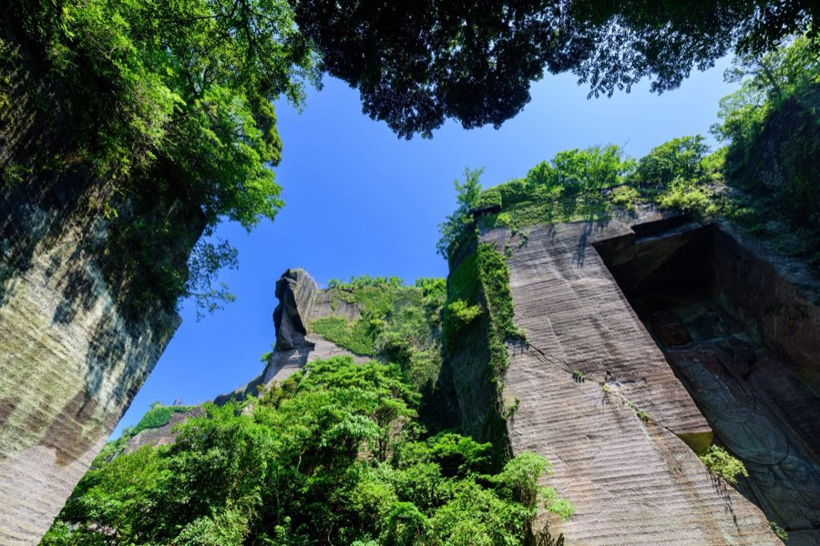 Chiba, Summer 2015, Japan. Photograph by Jordy Meow, 12/13