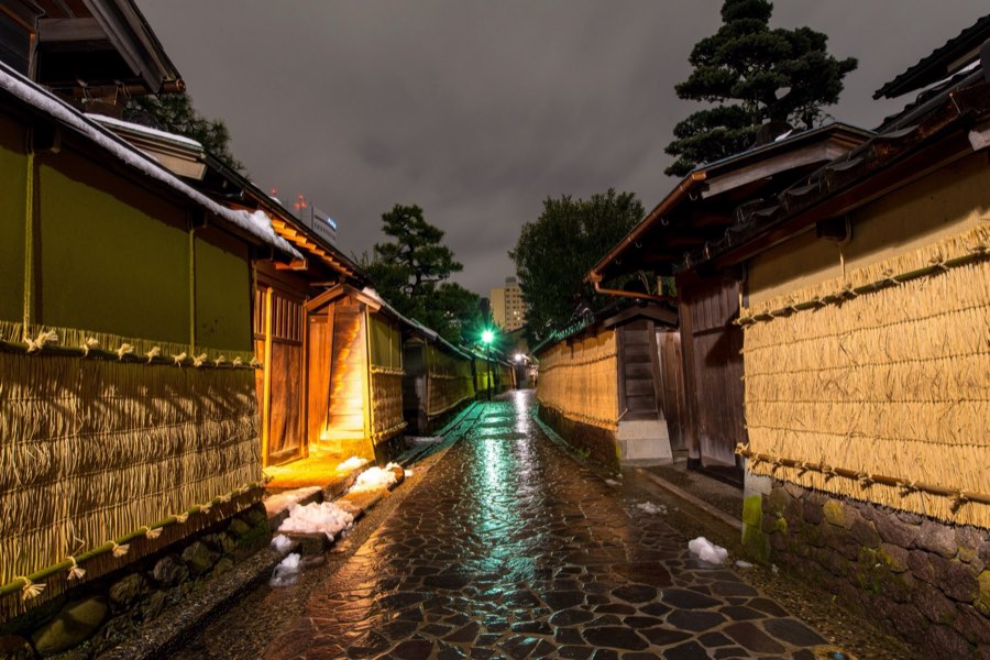 Ishikawa, Winter 2014, Japan. Photograph by Jordy Meow, 24/25