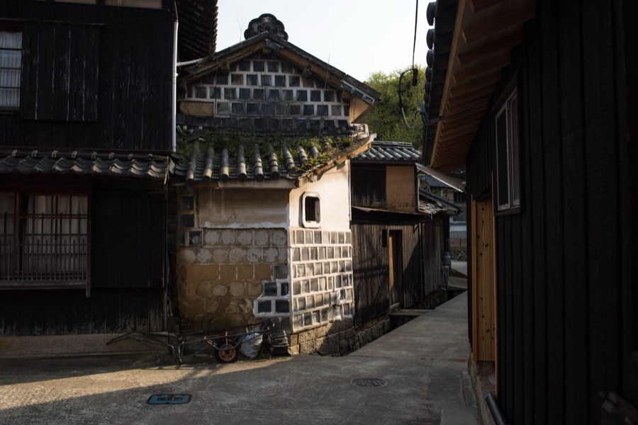Okayama, Spring 2016, Japan. Photograph by Jordy Meow, 9/11