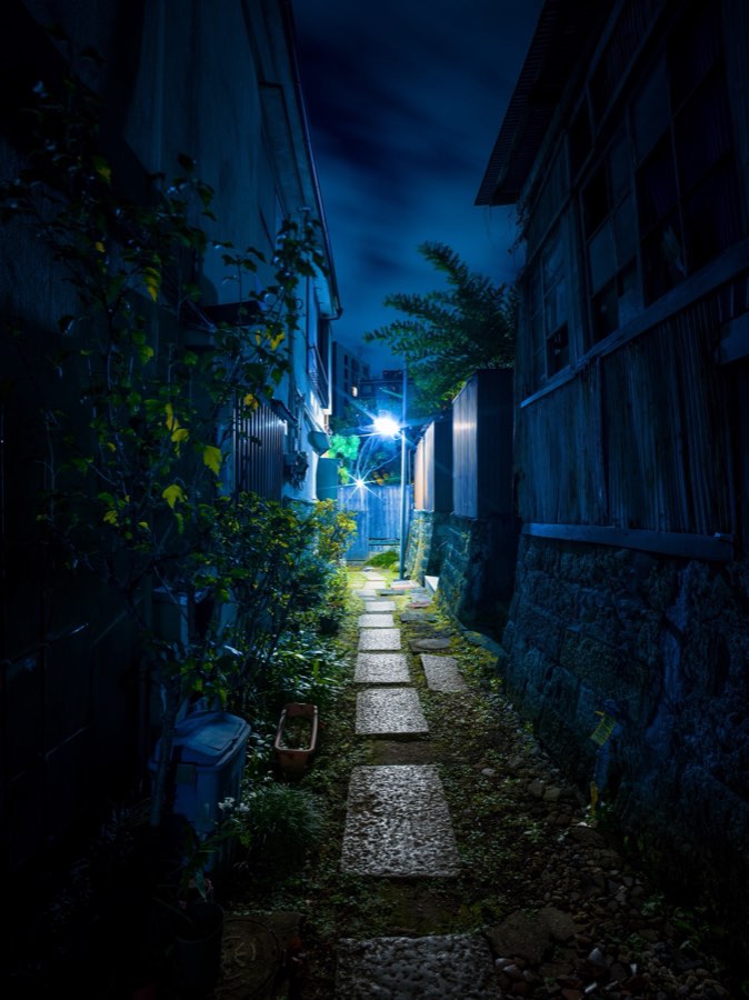 Tokyo, Autumn 2019, Japan. Photograph by Jordy Meow, 9/33